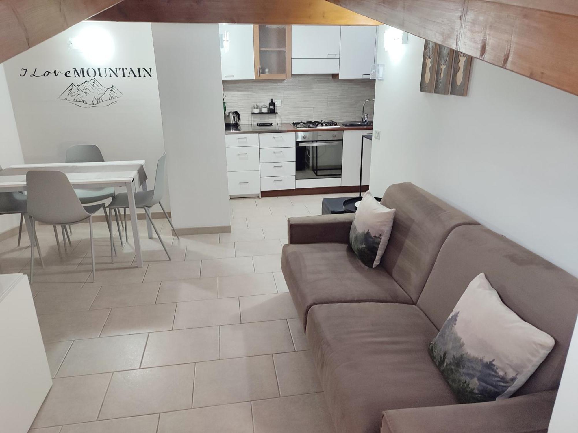 Appartamento Con Giardino Carisolo Exterior foto